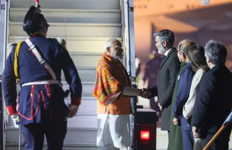 मोदी
